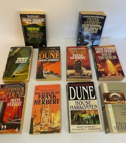 Lot of 10 Vintage 1960s – 1980s Frank Herbert Dune Sci-Fi Paperback Books