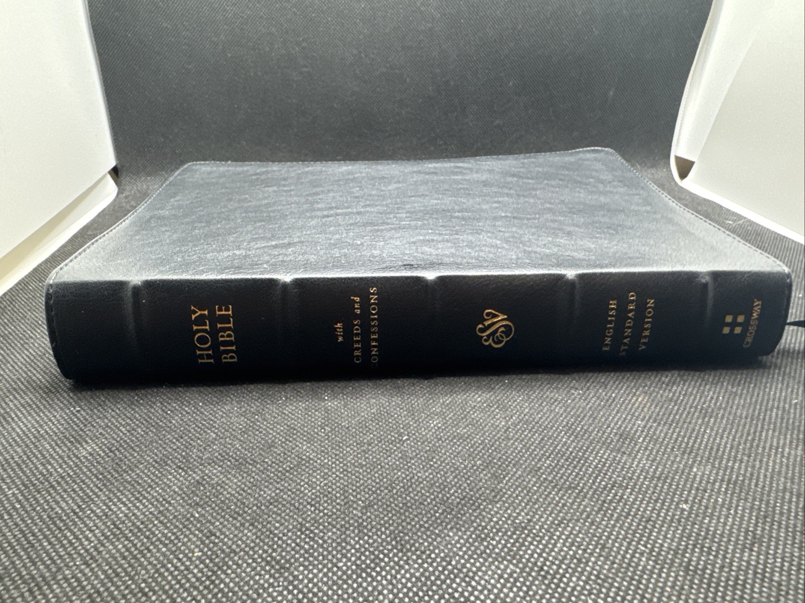 Holy Bible English Standard Version ESV Crossway 2016 Bonded LEATHER Black