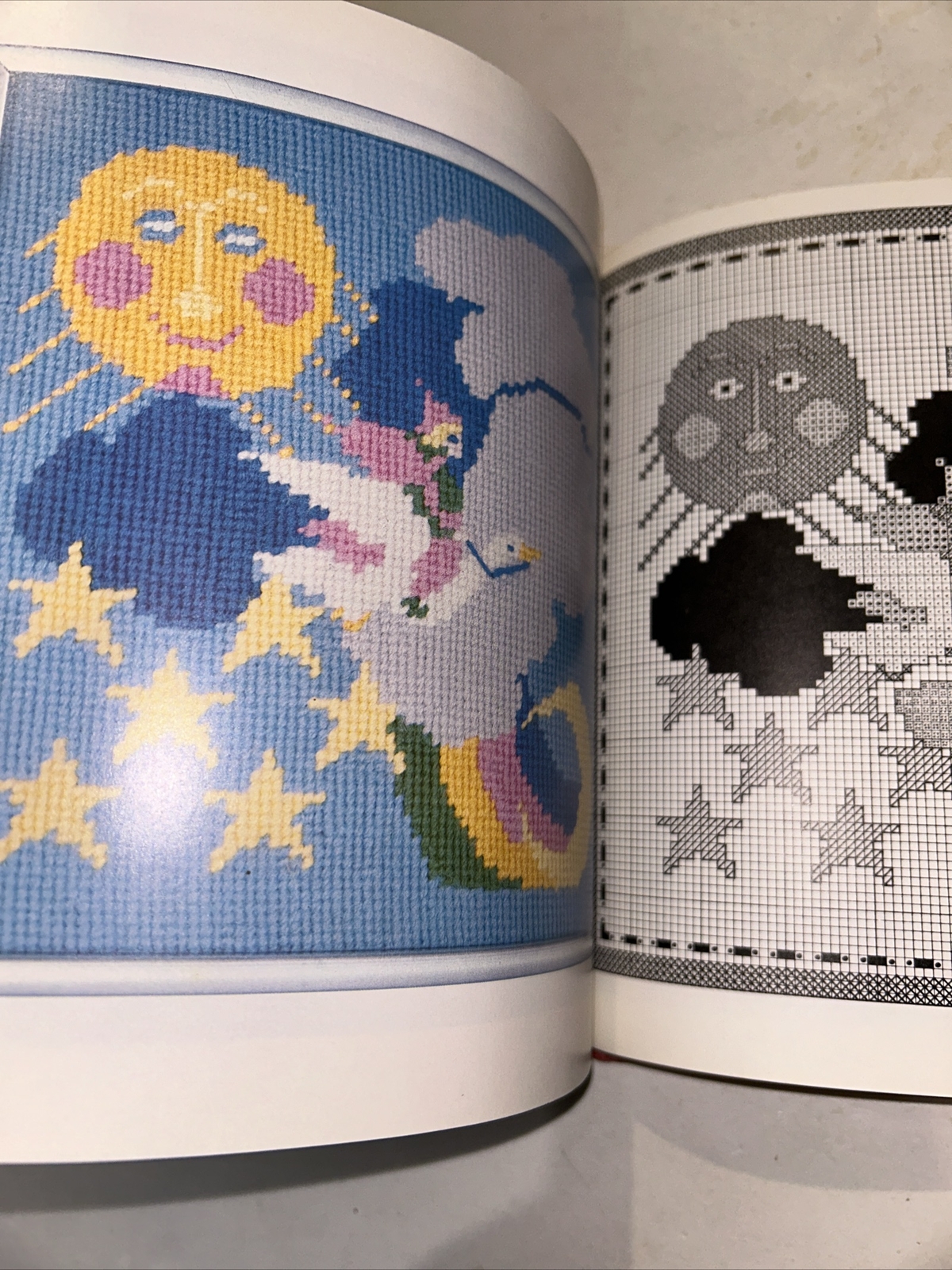 1976 MOTHER GOOSE IN STITCHES’ VINTAGE HC/DJ 1st K. THORNE-THOMSEN Cross Stitch