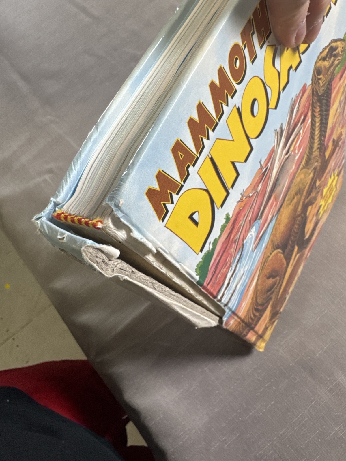 Mammoth Book of Dinosaurs Featuring Ice Age Creatures