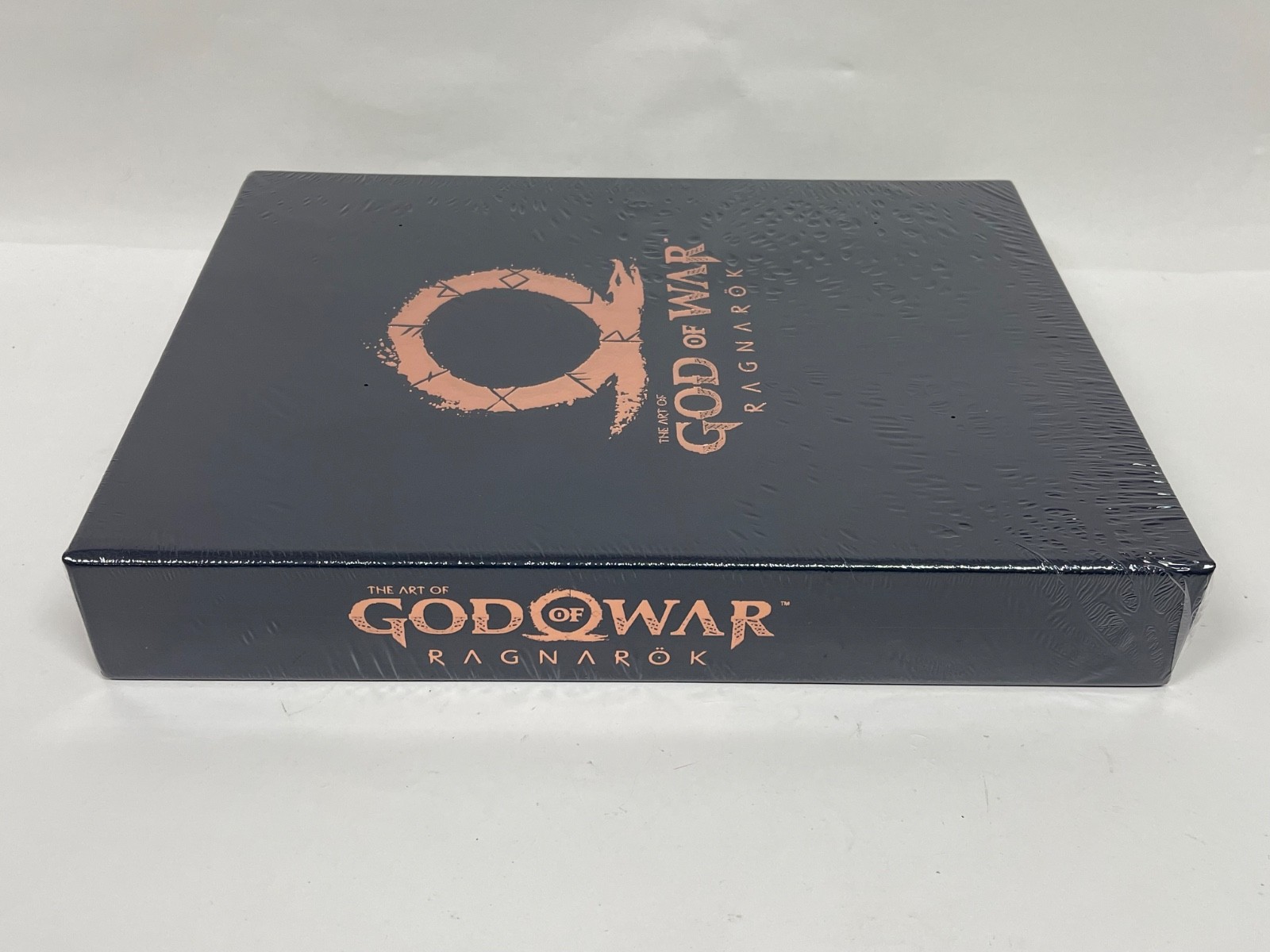 The Art of God of War Ragnarök (Deluxe Edition) Dark Horse Comics HC Book/Prints