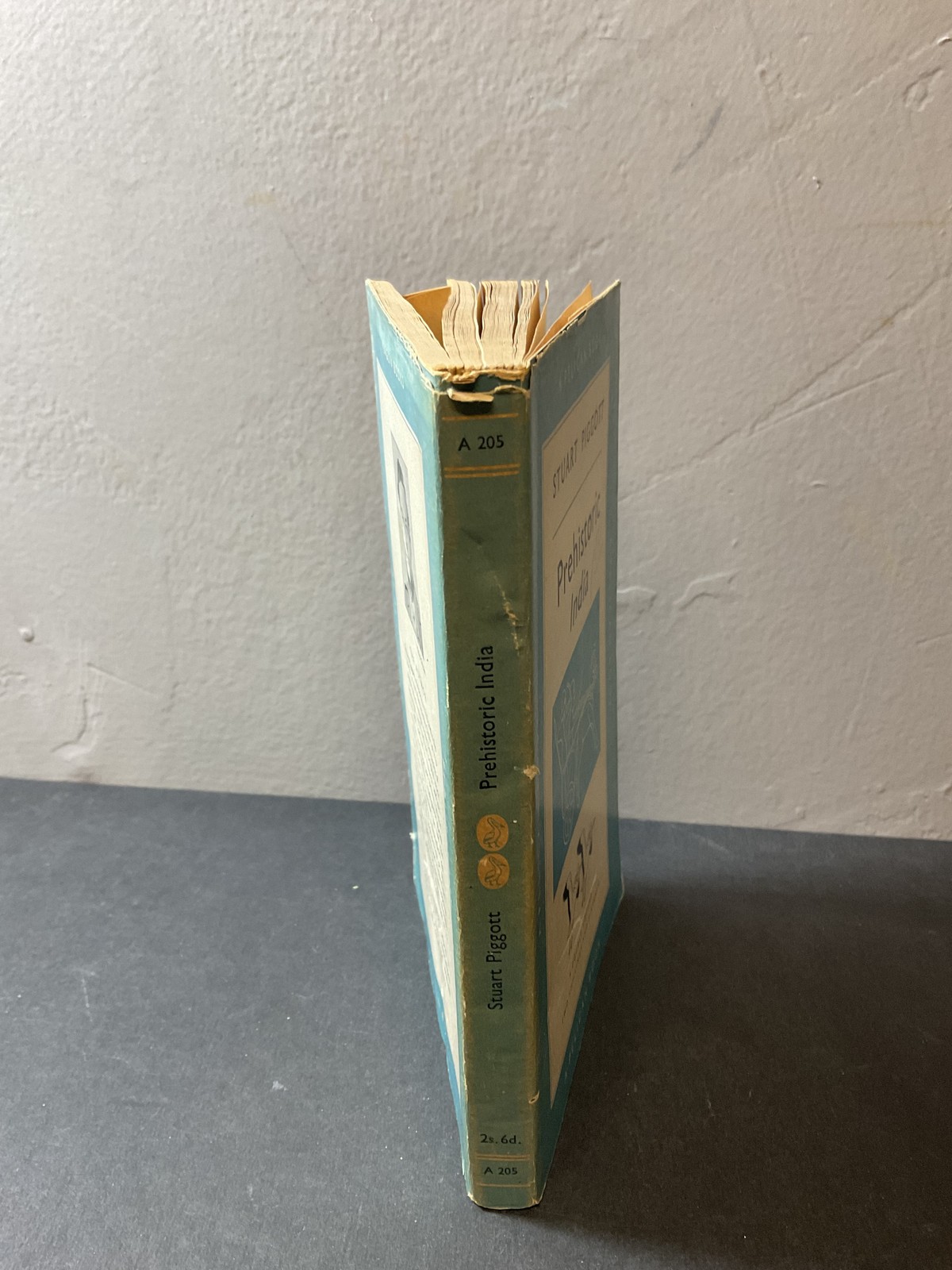 Prehistoric India Stuart Piggott 1950 Pelican Book Archaeology History Vintage