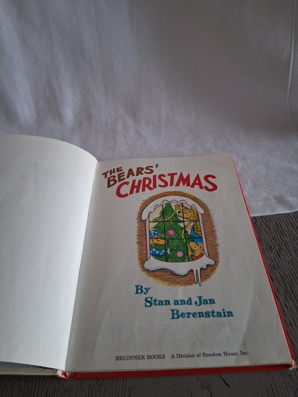 Vintage 1970 1st Edition “THE BEARS CHRISTMAS” by Stan & Jan Berenstain