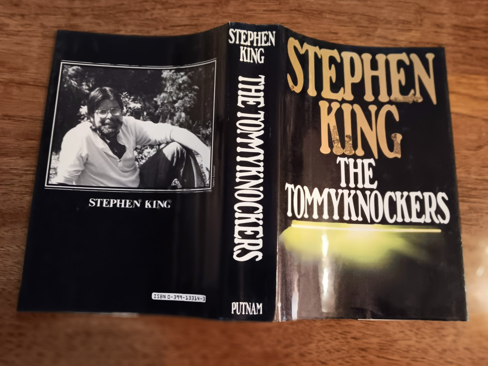 The Tommyknockers by Stephen King 1987 HCDJ1 st Edition 1st Print Gold State
