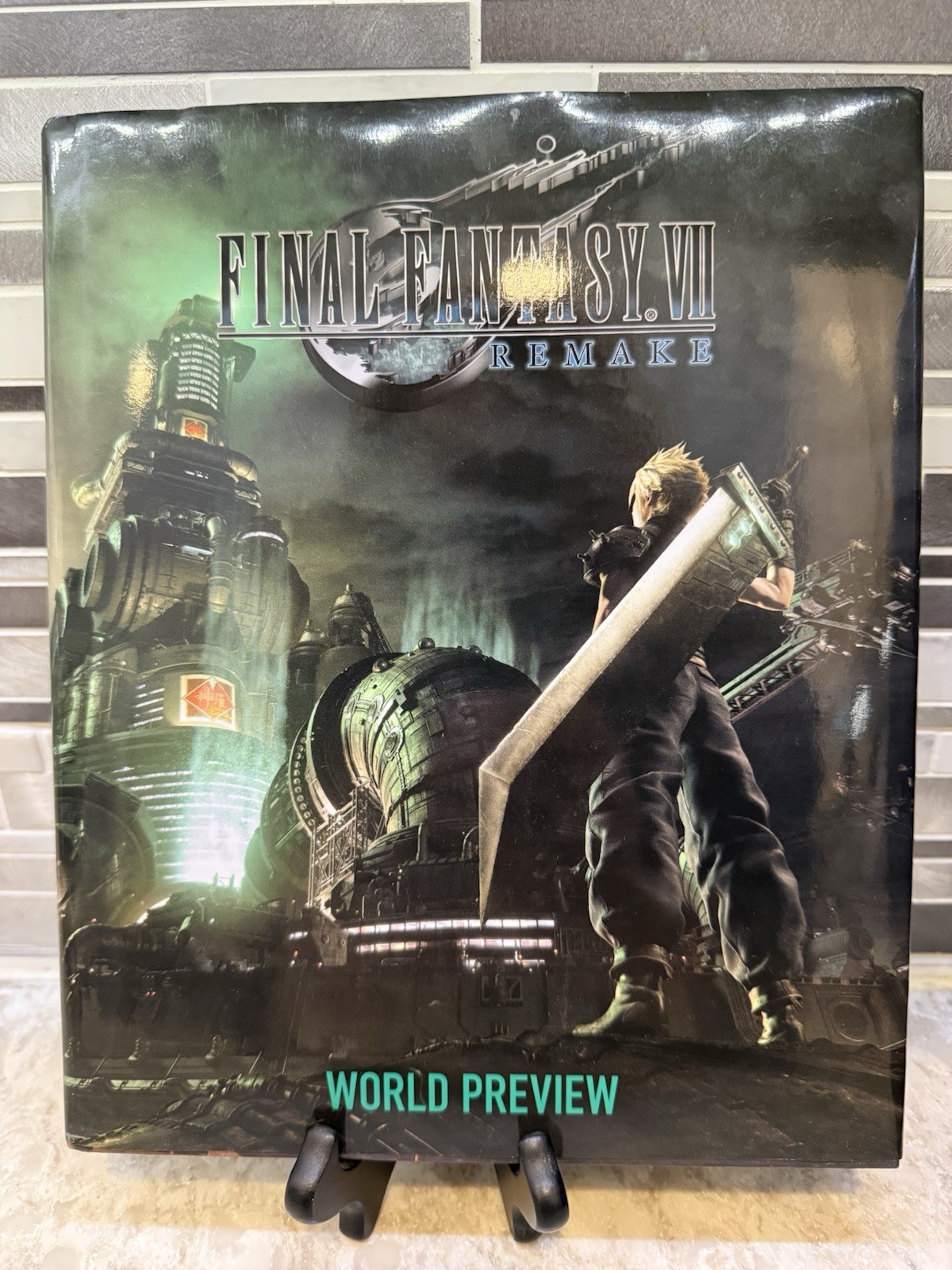 Final Fantasy VII Remake World Preview Hardcover Art Book English