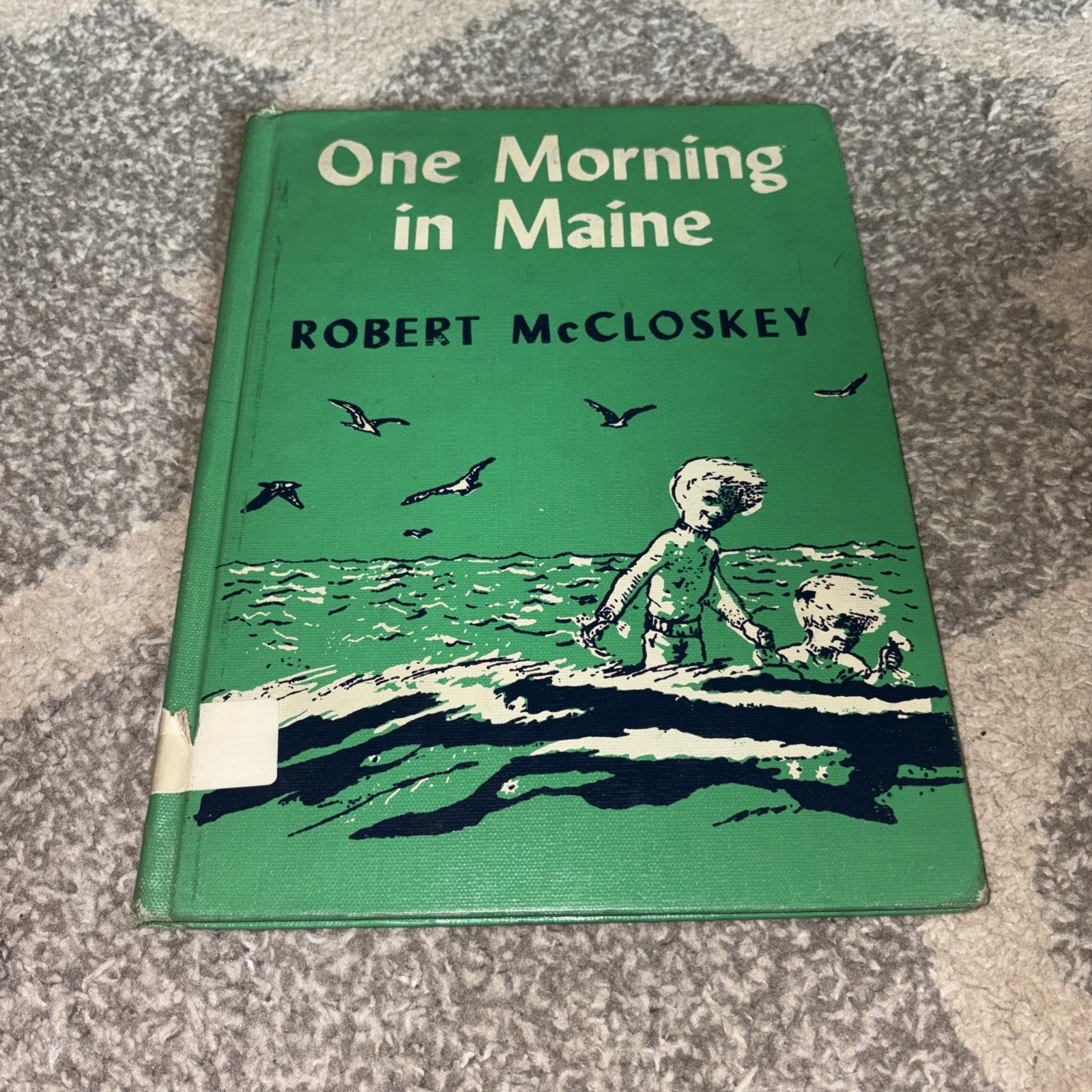 Vintage Hardcover Ex-Library 1953 One Morning in Maine by Robert McCloskey 9×12″