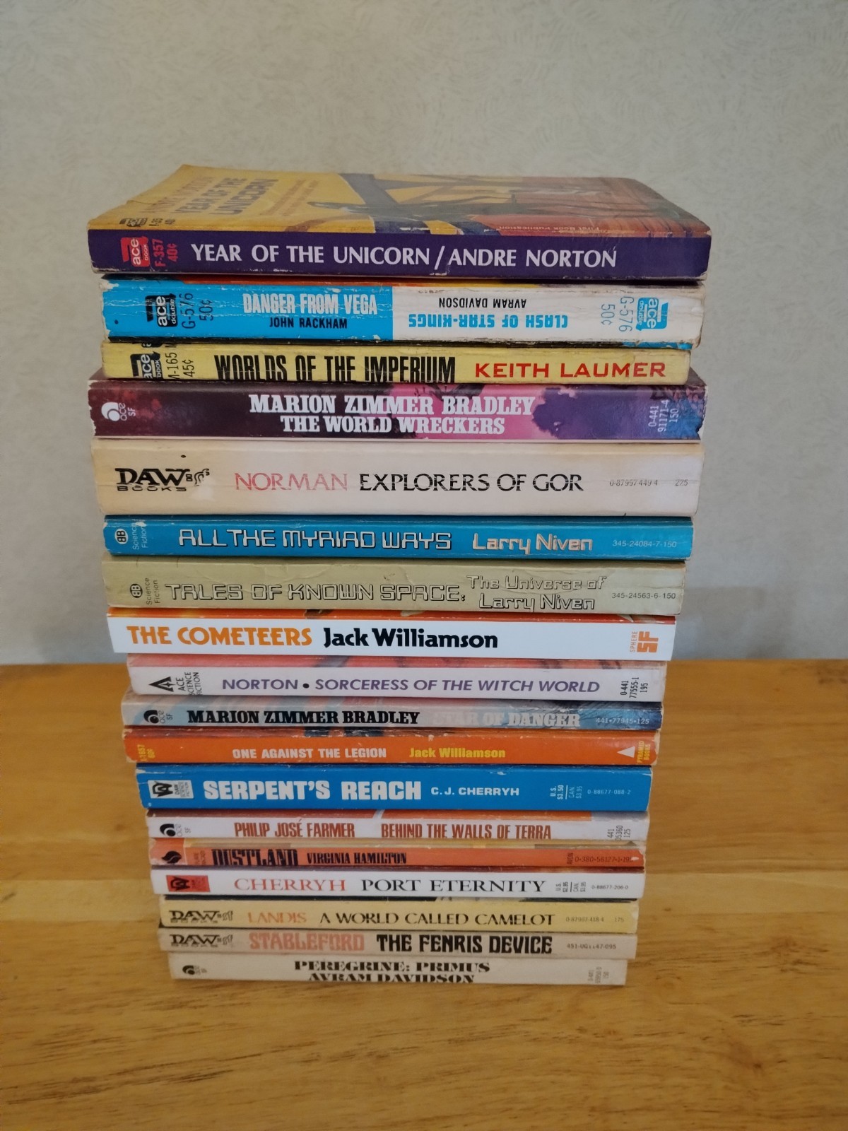 Vintage Sci-Fi Fantasy Large Paperback Book Lot Of 55 Daw,Ace,Ballantine Pyramid