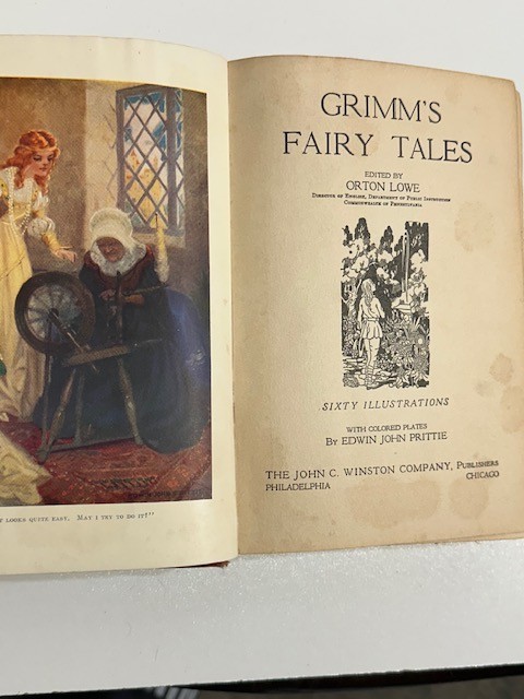 ANTIQUE GRIMM’S FAIRY TALES Copyright 1924 Hardcover Vintage with 21 Tales S16