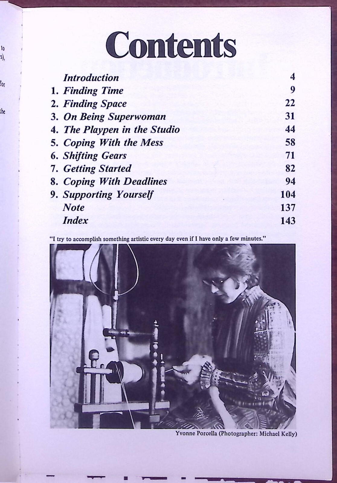 1977 THE CREATIVE WOMAN’S GETTING IT ALL TOGETHER AT HOME HANDBOOK PB B1016