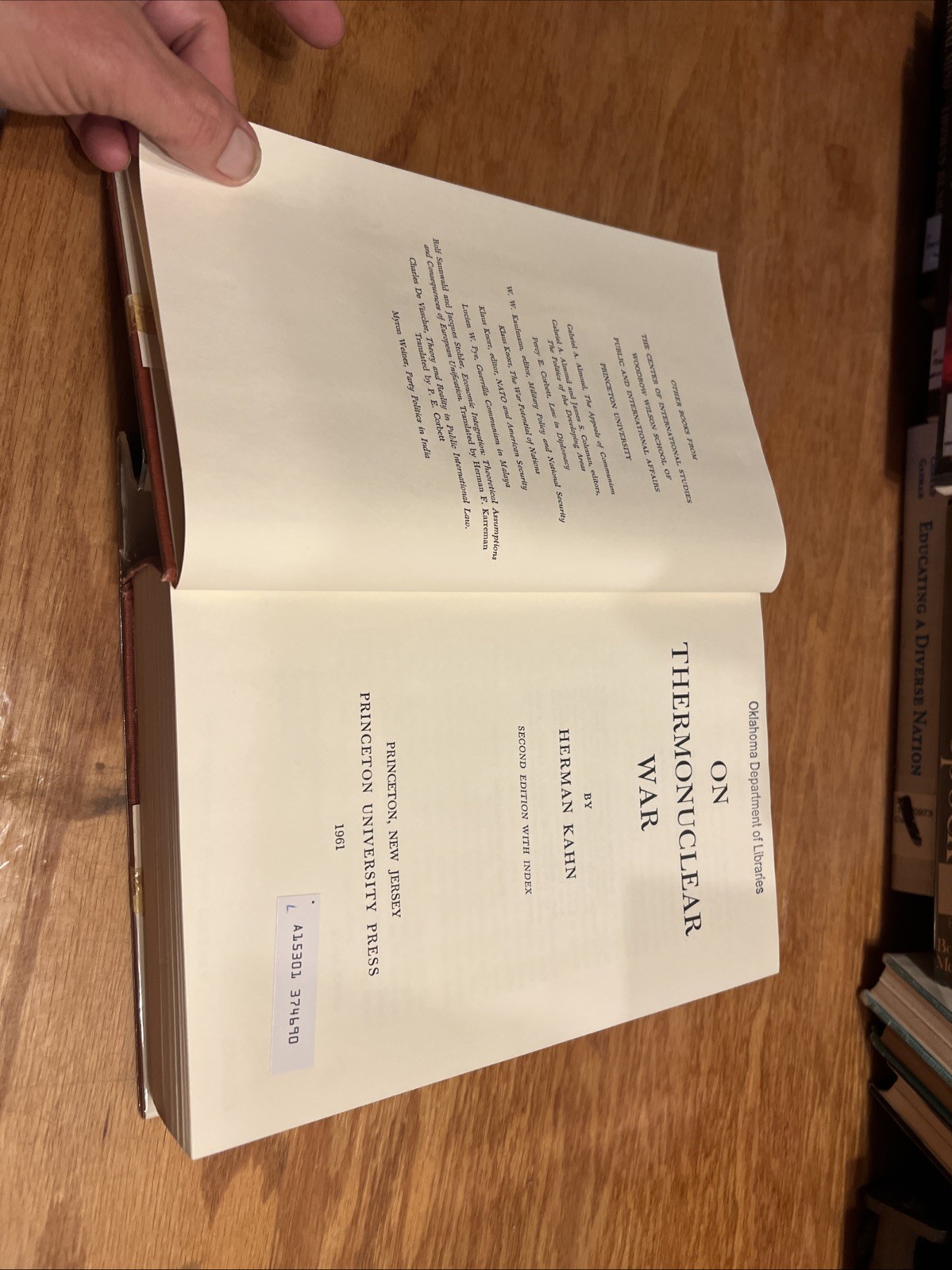 On Thermonuclear War: Three Lectures and Several… by Herman Kahn 1961 HCDJ