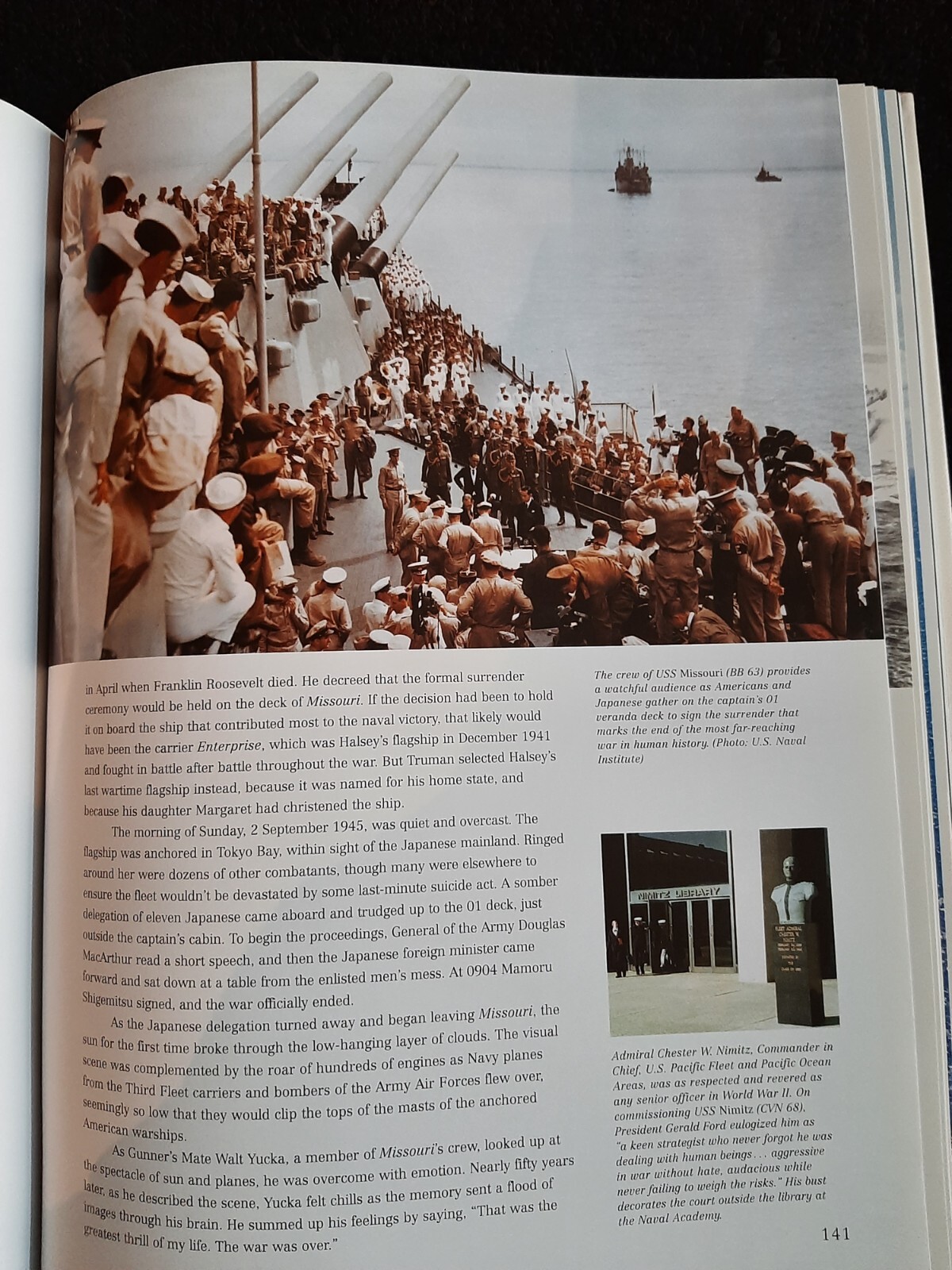 Naval Historical book from 1775-1991. NOS 341 pages many pictures