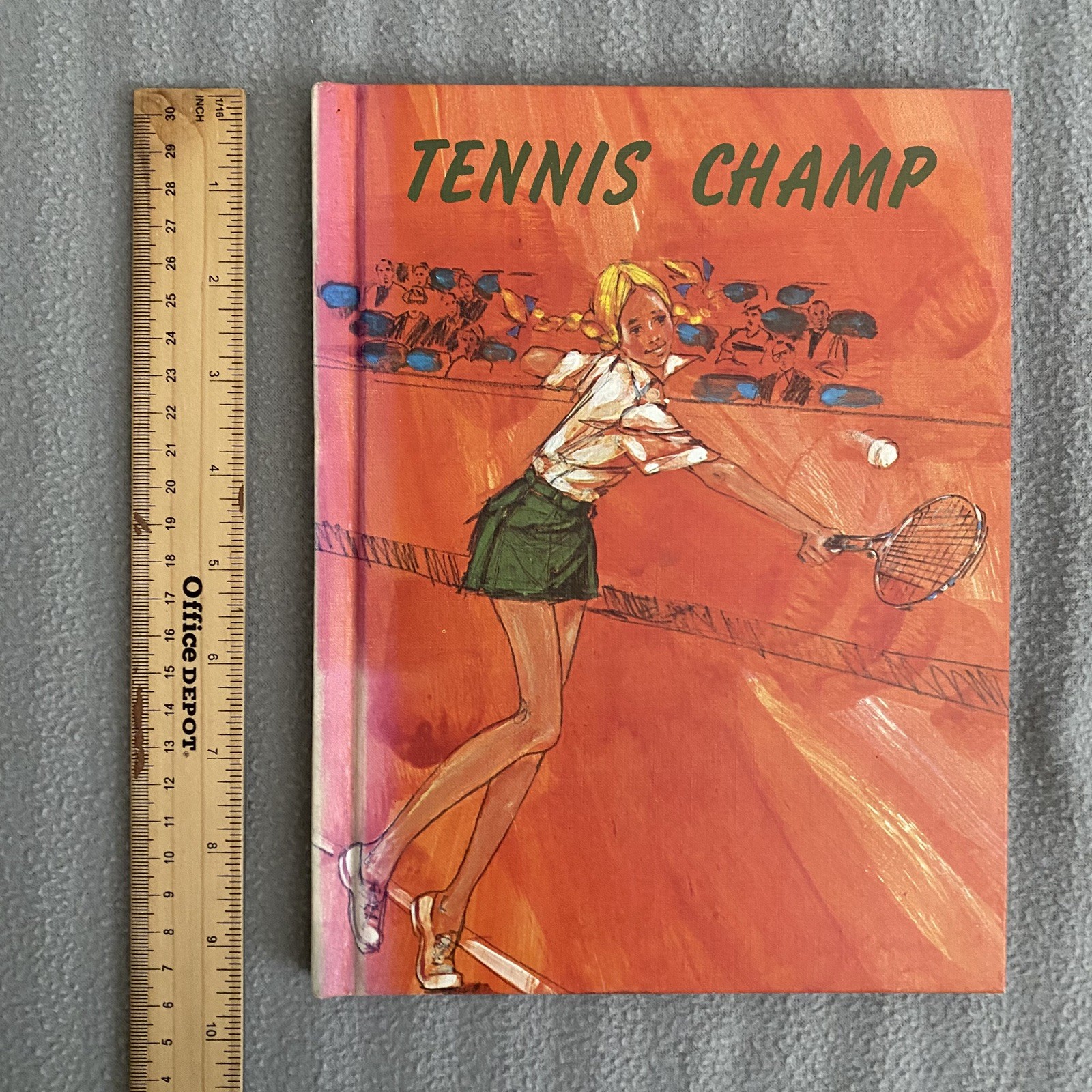 Vintage Tennis Champ by Evelyn Lunemann Sports Mystery Book 1972 HC