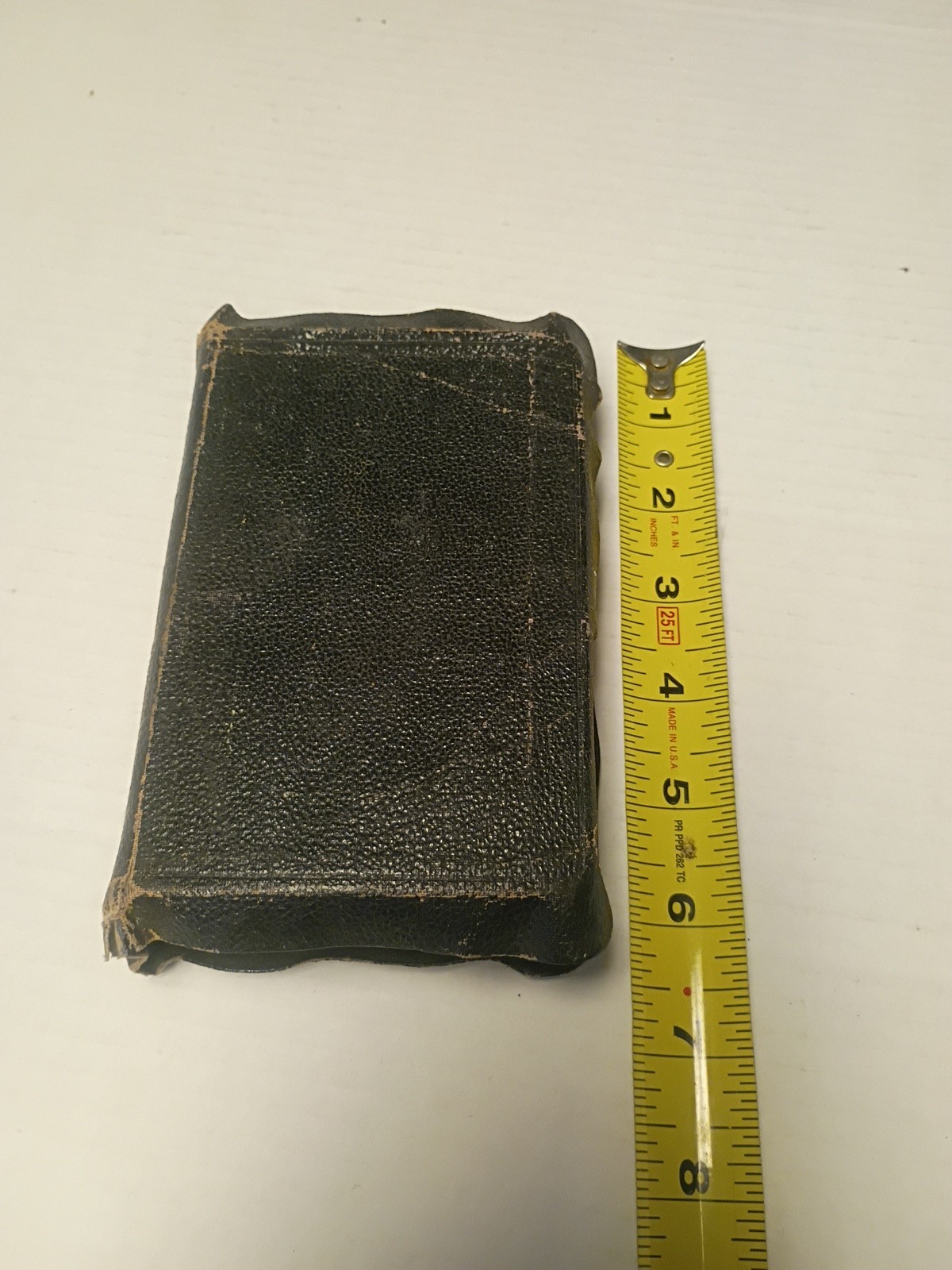 COLLINS Holy Bible- Illustrated -Vintage Black – Pocket Size
