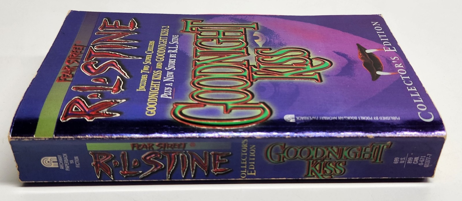 Fear Street Collector’s Edition Lot Of 2 – Goodnight Kiss Saga w/Poster RL Stine