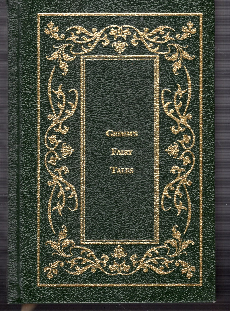 GRIMM’S FAIRY TALES / Borders Classics /Hard Cover 632 pages