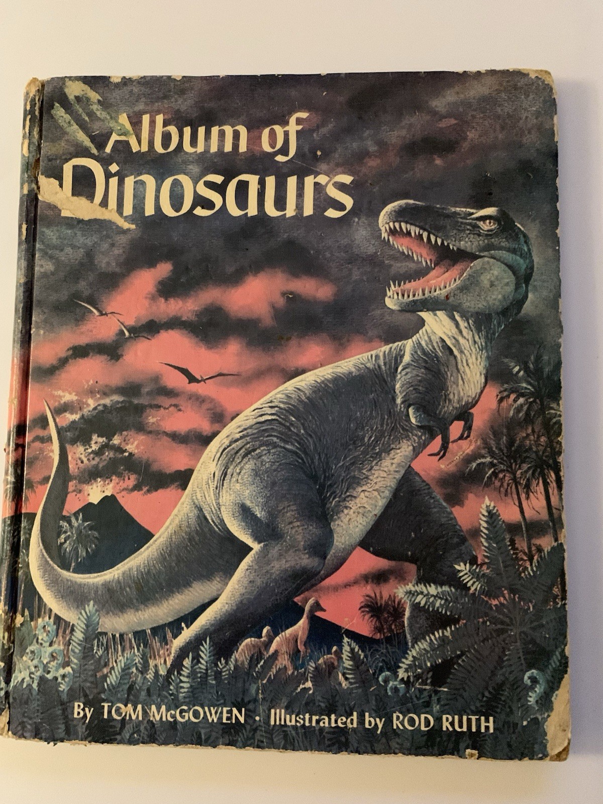 Album of Dinosaurs by Tom McGowen (1972, Hardcover)