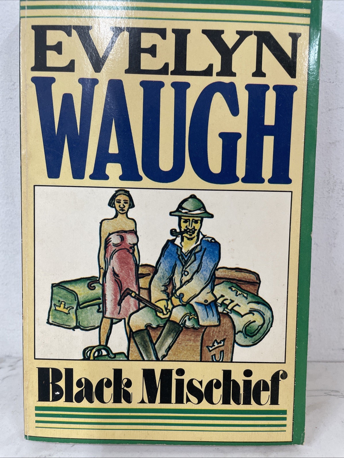 Vintage Lot Of 5 Evelyn Waugh Paperback Books Copyright 1955 Republished 1979