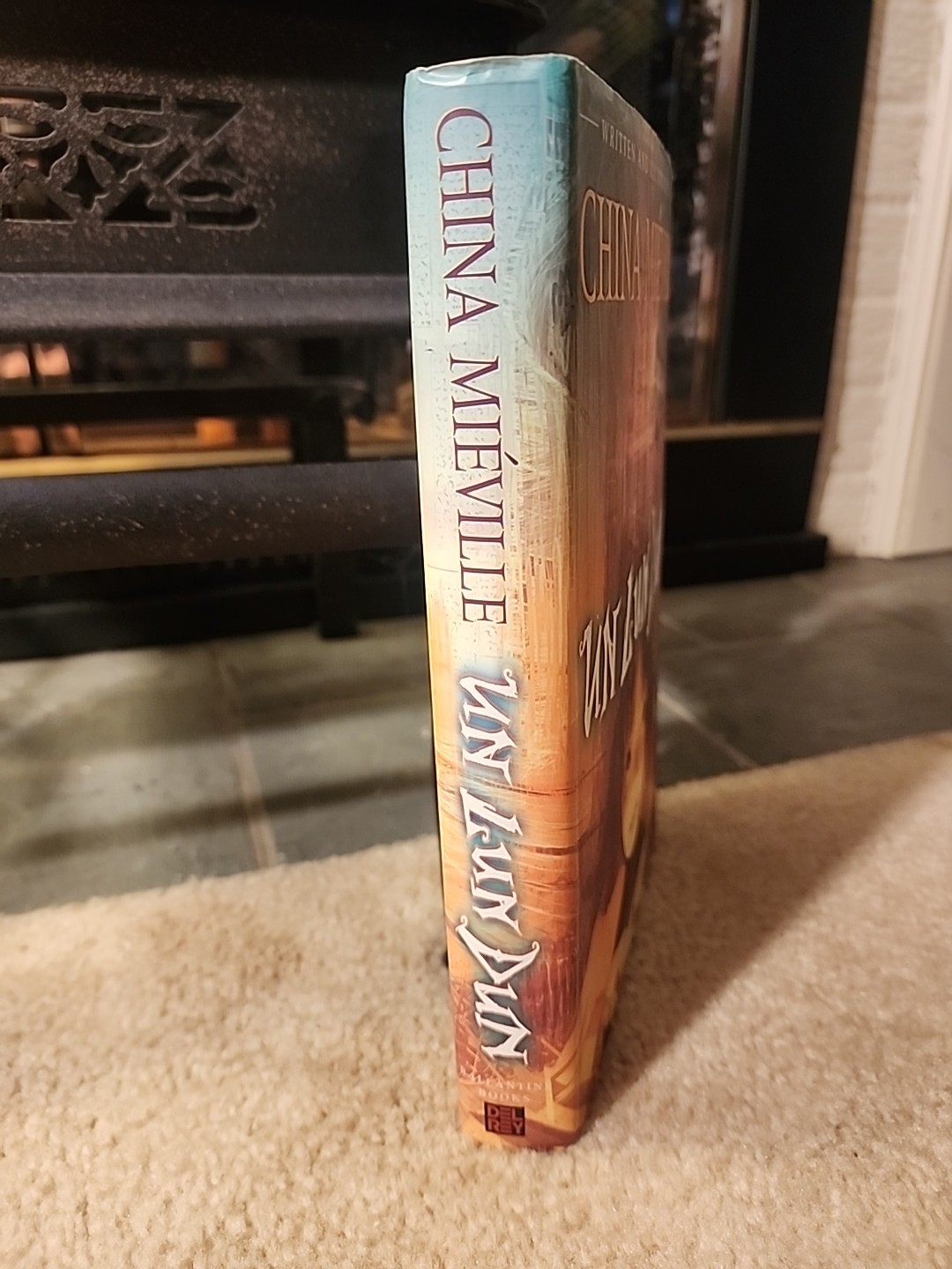 China Miéville SIGNED/Inscribed “Un Lun Dun” (2007) 1st Edition HCDJ