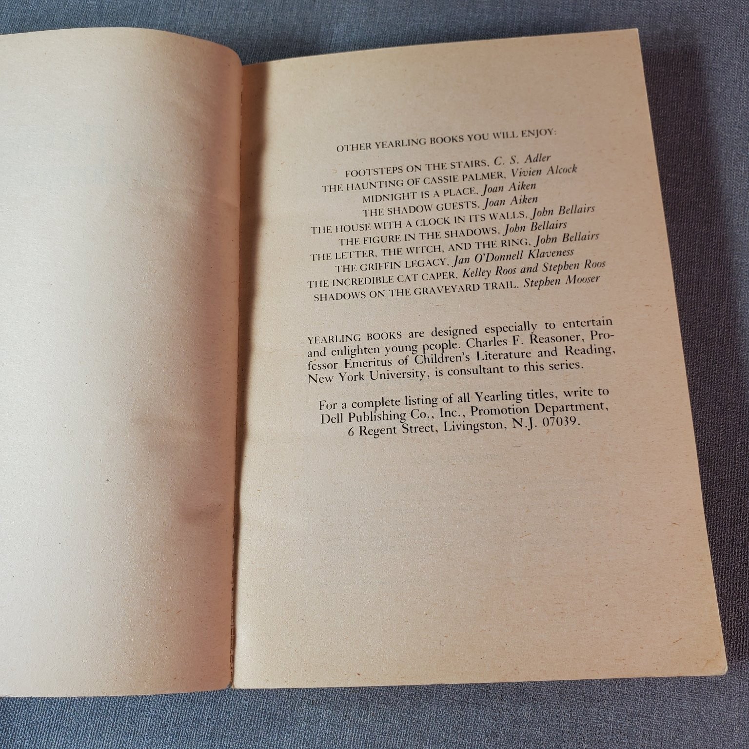 The Ghost Belonged to Me Richard Peck 1987 Reprint Dell Yearling Book