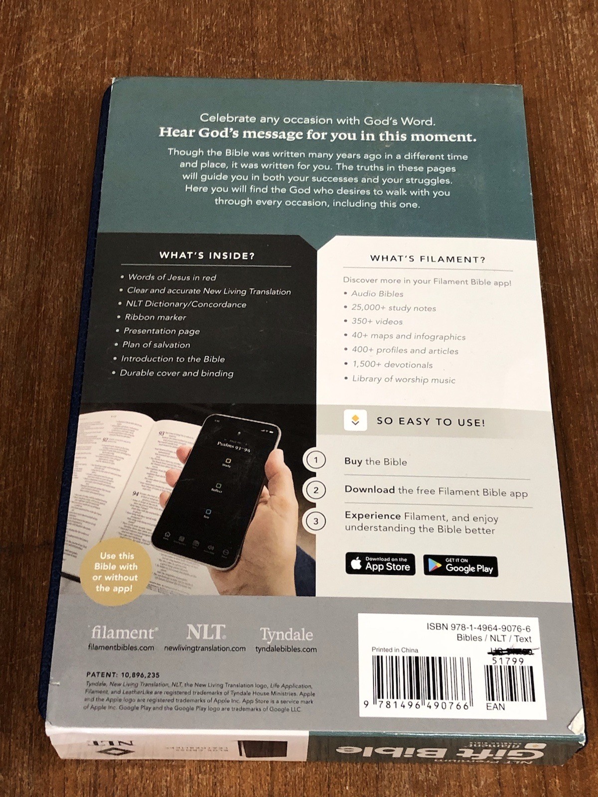 NLT Tyndale Premium Gift Bible, Filament Enabled, Blue Cross