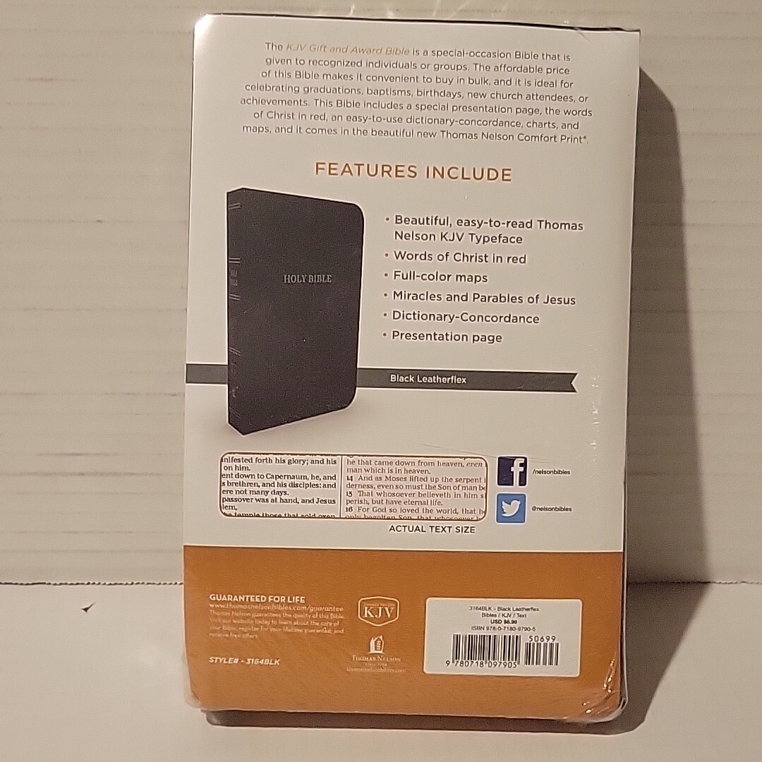 New Holy Bible New King James Version with Gift and Award Thomas Nelson NEW