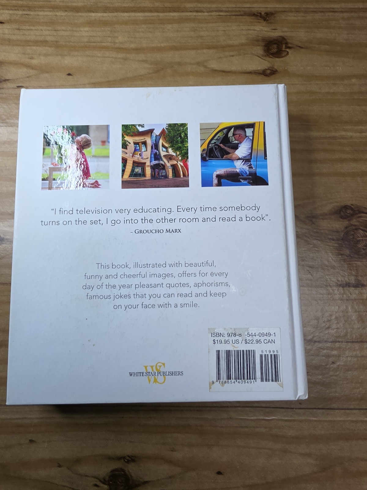 365 Reasons for Smiling: In Thoughts and Pictures – Hardcover – GOOD