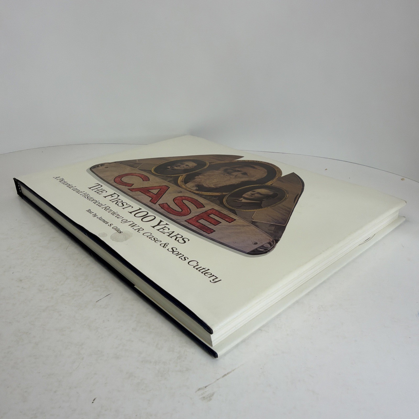 Case Knives First 100 Years Pictorial Historical Review of W.R. Case & Sons Book