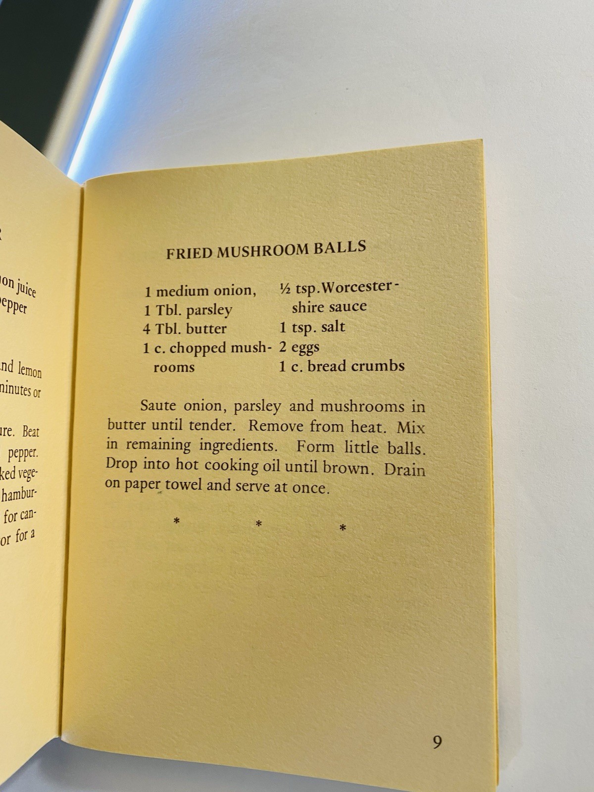 Wild Mushroom Recipes by Carol Eberly Pocketbook Printed 1979