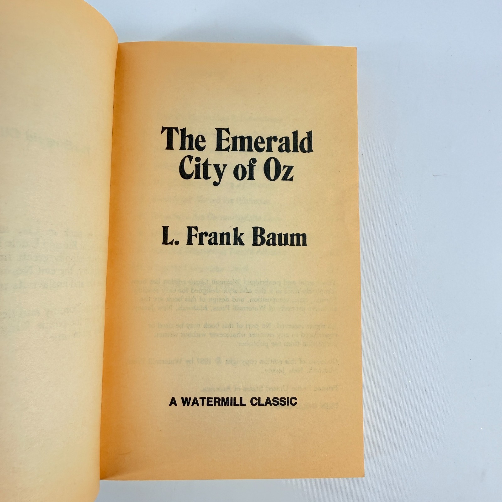The Emerald City of Oz Wizard of Oz L. Frank Baum Vintage PB Book Watermill 1987