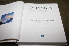 Physics : Sixth Edition by Douglas C. Giancoli 2005 HC