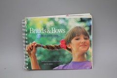 Braids Bows: Easy Step-By-Step Instructions by Anne Akers Johnson – Vintage READ