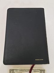 THE MacARTHUR STUDY BIBLE – New King James – Black Bonded Leather 1997 With Box