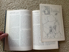 Rand McNally Atlas of World History – 132 pgs maps HCDJ 1957