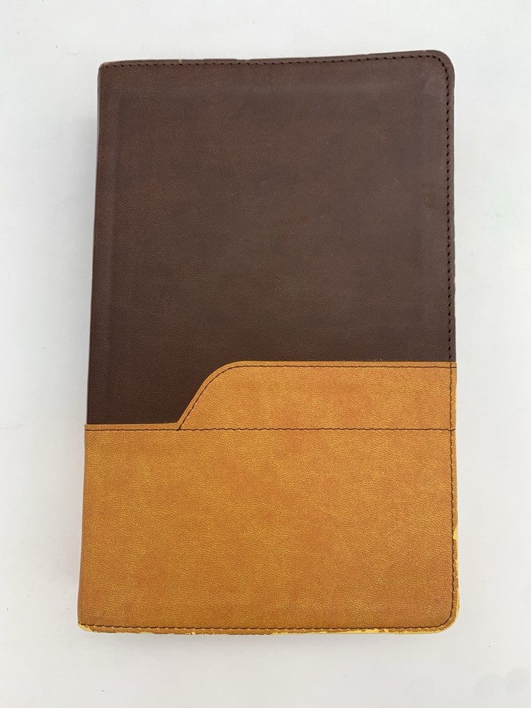 NIV Holy Bible Large (Large Print, Chocolate/Amber Leathersoft) Italian Duotone