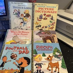 A Little Golden Book. Lot of 100 books. Children’s Books.