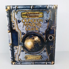 Dungeon Master’s Guide Dungeons & Dragons D&D 3.5 Edition Hardback Book w/ Map
