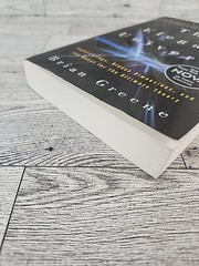 The Elegant Universe: Superstrings, Hidden – paperback, Brian Greene Good