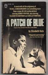 A PATCH OF BLUE PAPERBACK (1965) SIDNEY POITIER SHELLEY WINTERS (MOVIE EDITION)
