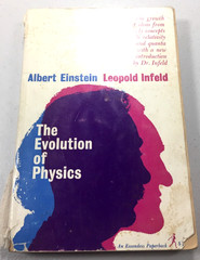 THE EVOLUTION OF PHYSICS by Albert Einstein & Leopold Infeld 1961 Simon Schuster