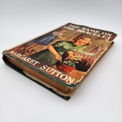 Name on the Bracelet Margaret Sutton 1940 Judy Bolton Mystery Grosset & Dunlap