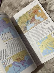 Oxford Atlas of World History 1999 Paperback Illustrated Maps History Book