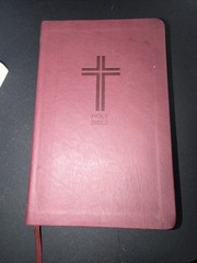 NKJV Value Thinline Bible, Wine Leathersoft, Gray Letter Comfort Print Thinline