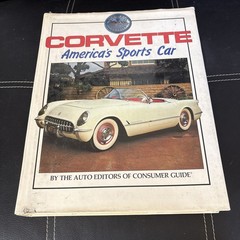CORVETTE CHRONICLE LARGE HARDBACK BOOK* 192 PAGES* by JAMES FLAMMANG 1993 VTG.