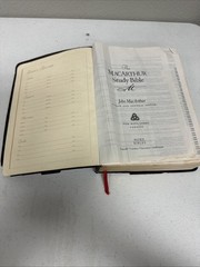 1997 MacArthur Study Bible John MacArthur NKJV Bonded Leather Study Bible