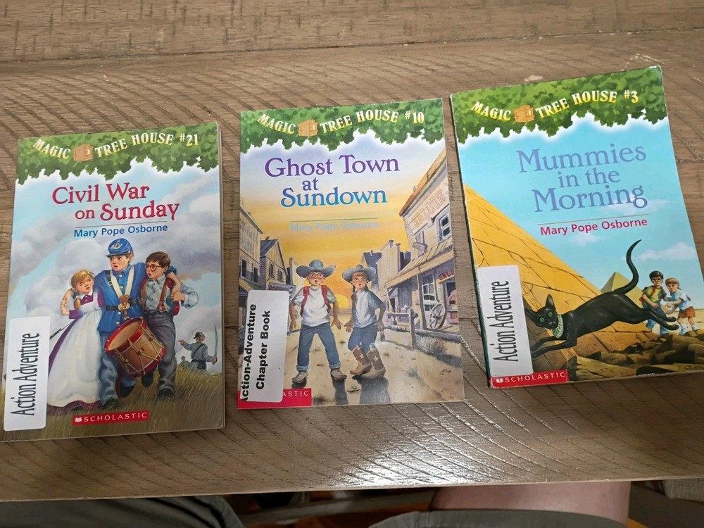 (Magic Tree House) (3) Scholastic, Ghost Town At Sundown, Civil War On Sunday,