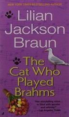 The Cat Who Played Brahms – Mass Market Paperback – GOOD