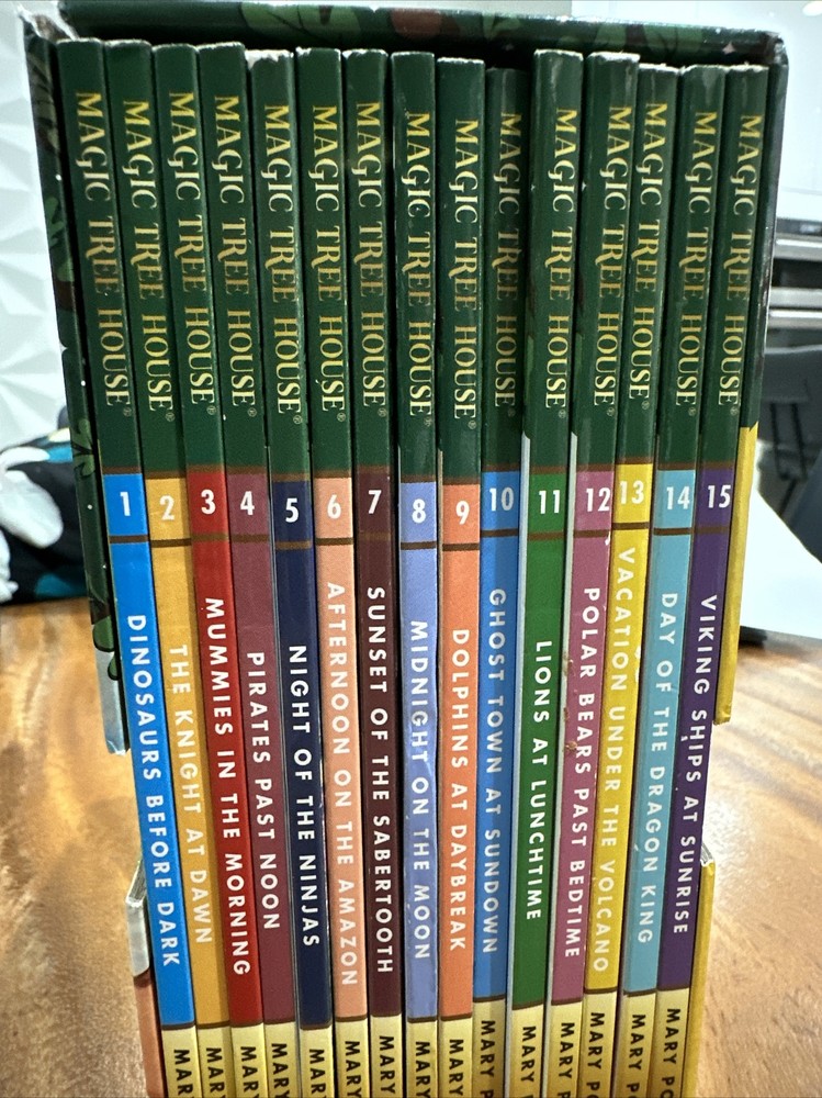 Magic Tree House Collection 1: 1-15 Book Box Set by Mary Pope Osborne NEW