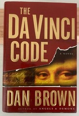 The Da Vinci Code by Dan Brown, Good Condition, 146 pages.