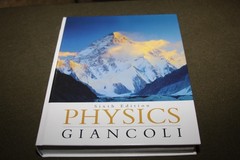 Physics : Sixth Edition by Douglas C. Giancoli 2005 HC
