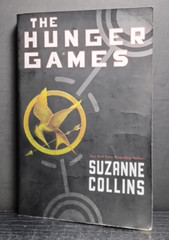 The Hunger Games – Suzanne Collins – 2010 Scholastic – Young Adult Fiction / Dys